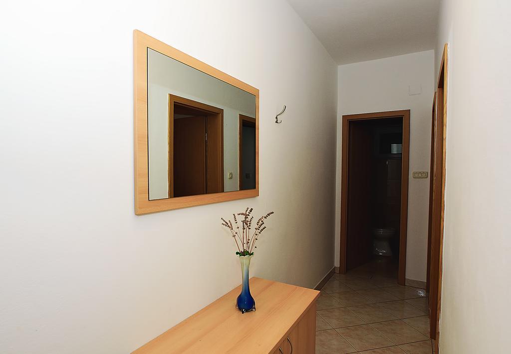 Apartments Lucija ซูโกชัน ภายนอก รูปภาพ